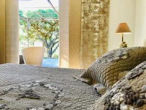 马斯太阳酒店 - 雷以桑布尔