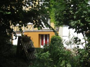 Appartements LA PAUSE studio sur le quai Maupassant a Fecamp : photos des chambres