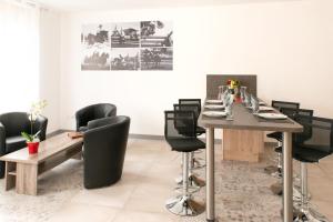 Appartements Appartement Duplex Totalement Meuble et Equipe : photos des chambres