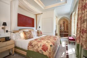 Suite Maria Luisa room in Hotel Casa Palacio Maria Luisa