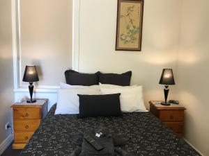 The Lodge Outback Motel