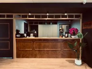 Woodroffe Hotel - Голд-Кост