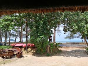 Fishermans Hut , ขนำชาวเลโฮมสเตย์