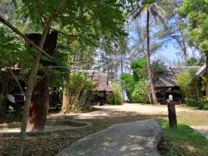 Fishermans Hut , ขนำชาวเลโฮมสเตย์