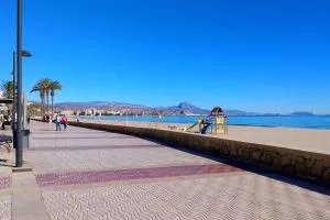 Cozy apartment near the sea - La Condomina