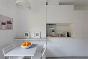 Light-Filled, Fully Renovated Apt near Belém, By TimeCooler