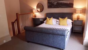 Duplex Apartment room in The Priory