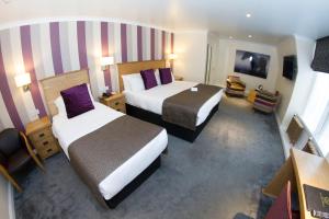 Family Guest Room room in Aberdeen Douglas Hotel