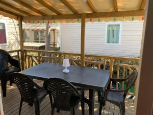 Campings Mobilhome Vias plage dans Camping : photos des chambres