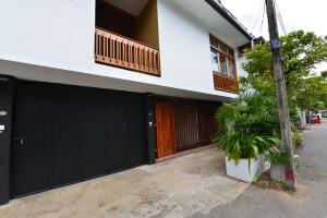 Flower Road Villa