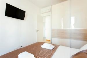 New luxury apartment Nives on seaside