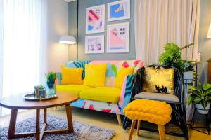 Modern and Stylish 2BR Pakubuwono Terrace Apartment By Travelio