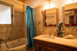Petrinolis Retreat Lasithi Greece