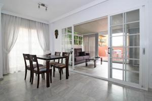 Del parque flats malagueta beach