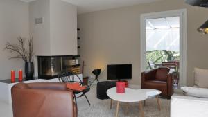 Angel Services - La Planche