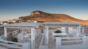 Aspalathras White Hotel Folegandros Greece