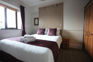 King Room with Sea View with Shower room in The Strathmore