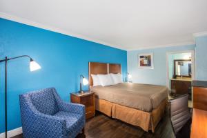 Standard Single Room - Non Smoking room in Days Inn by Wyndham Florida City