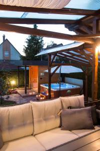 Chata SpaHome Gunaras Domb&oacute;v&aacute;r Maďarsko