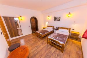 Deluxe Double or Twin Room with City View room in Heraklis Hotel