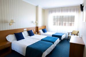 Triple Room room in Hotel Rosalía