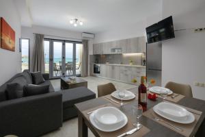 Coral Sea Apartment