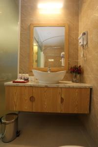 Thuy Sakura Hotel & Serviced Apartment