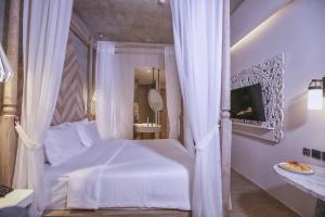 Hot Deal Promo - Deluxe Chamber Room