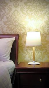 Currency Serviced Suites