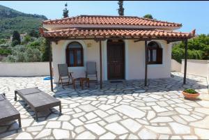 Pleoussa Studio and Apartments Skopelos Greece