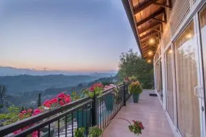 Beauty Hills - Lewella