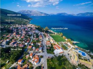 House of Hats - next to the coast - Karavomylos Kefalloniá Greece