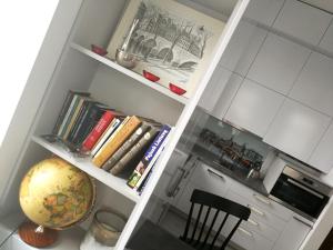 Vilnius apartment with stained glass