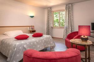 Hotels Logis Hotel Restaurant Le Mont Aigoual : photos des chambres
