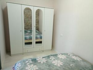 Зарванская стрит 9