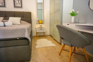 Apartment Paula with Private Jacuzzi and Parking- near the Beach