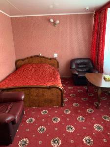 Double Room with Private Bathroom room in Komilfo Guest House