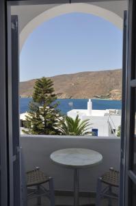 Studios Akrogiali Amorgos Greece