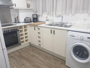 Domus Valencia Apartamentos centro frente a Torres de Serrano