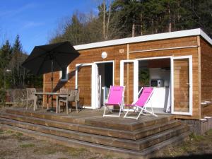 Campings Camping Domaine du Lac Chambon : photos des chambres