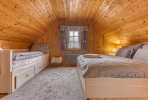 CHALUPA NA VYHLÍDCE