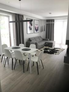 Apartament Baltica z ogródkiem - w ustronnym miejscu tuż przy plaży