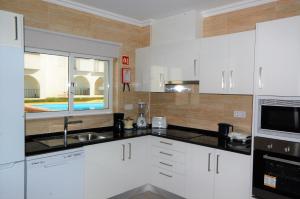 Apartment MargemSul - Pool - Beach - Free Wifi - Air Con