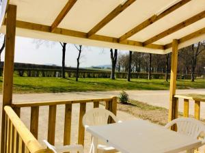 Campings Camping de Contrexeville : photos des chambres