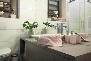 Flaming Rentyear Apartments