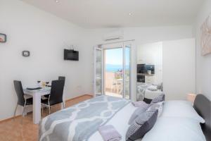 Appartement FBA Family Beach Apartments Omiš Kroatien