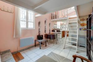 Appartements ID 216 Cosy Duplex Tour Eiffel area : photos des chambres