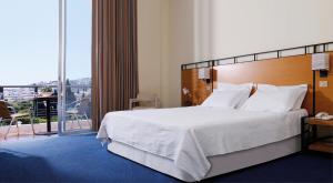 Comfort Room with Partial Sea View