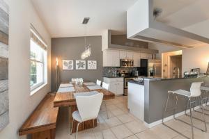 Contemporary Pool Villa I - Pool & Jacuzzi - Nearby Beach