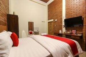 RedDoorz near AMIKOM Yogyakarta 2